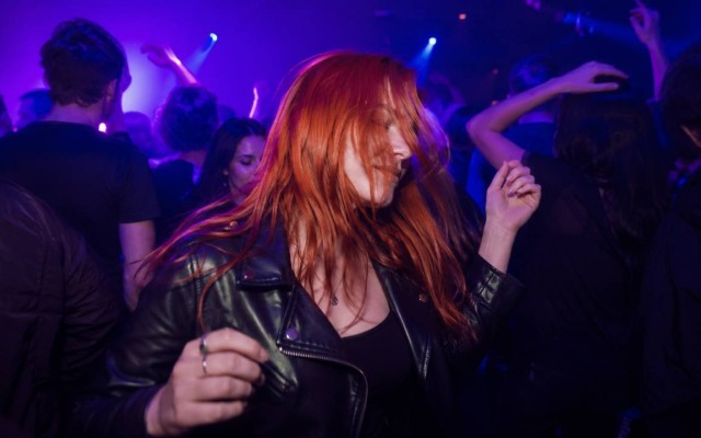 Топ-3 хита Eurodance по версии «Душевного радио»: песни, которые до сих пор заставляют прибавить громкость